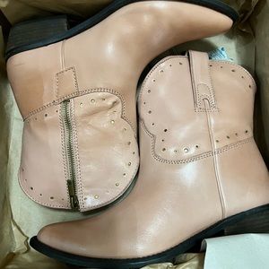 Lucky Brand Light Pink Short Boot